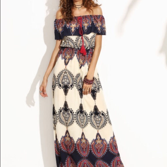 ❌Off the Shoulder Maxi Dress❌SOLD - Picture 2 of 5